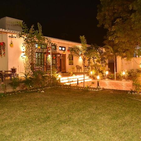Villa Gc Farms Ayodhya Exterior foto